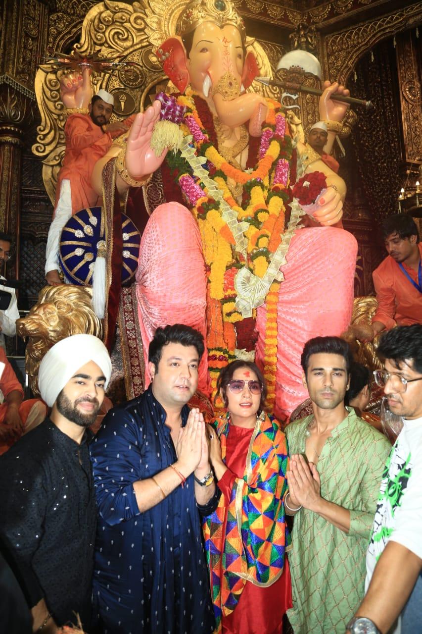 The celebrations extended beyond individual homes, as the cast of Fukrey 3 and other Bollywood stars came together at the renowned Lalbaugcha Raja pandal.